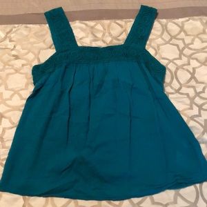 Women’s sleeveless top